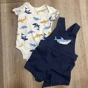 Pekkle shark overall and tee shirt